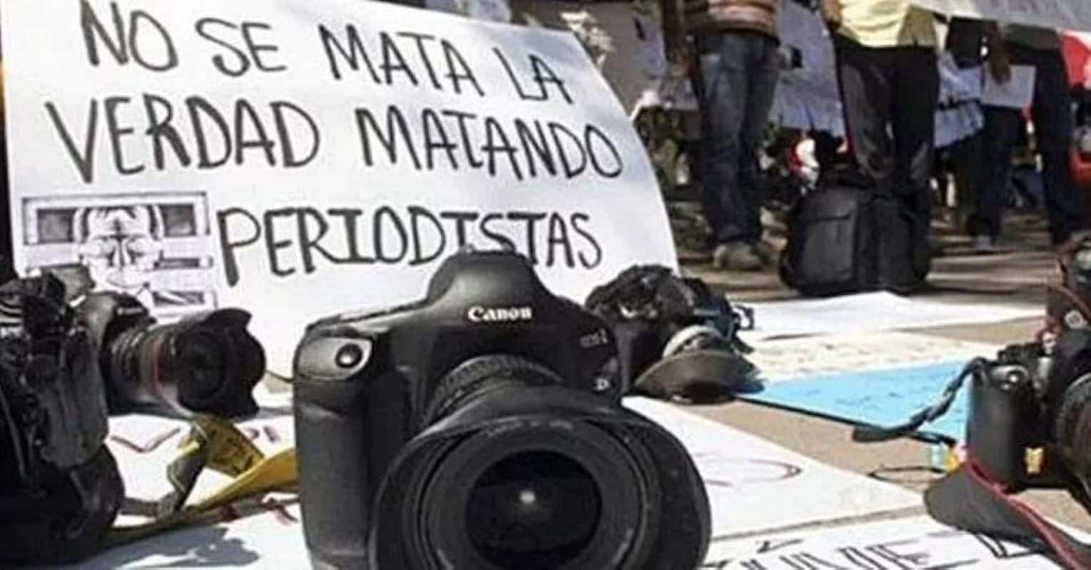 Dan Máximo Premio A Periodistas Asesinados... Y Matan A Otro