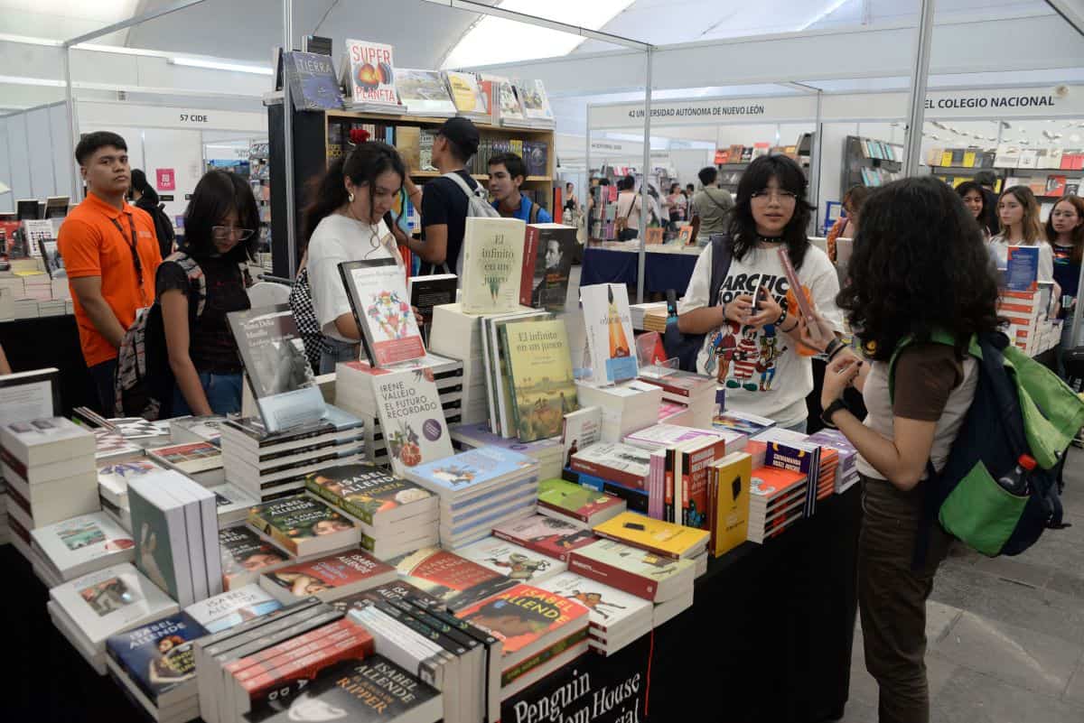 Comienza la Fiesta del Libro y de la Rosa 2024